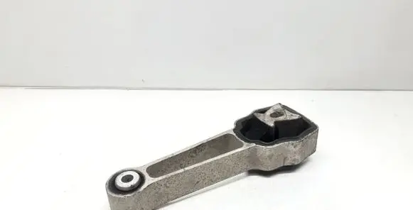 Volvo S60 Engine mount bracket 30793322