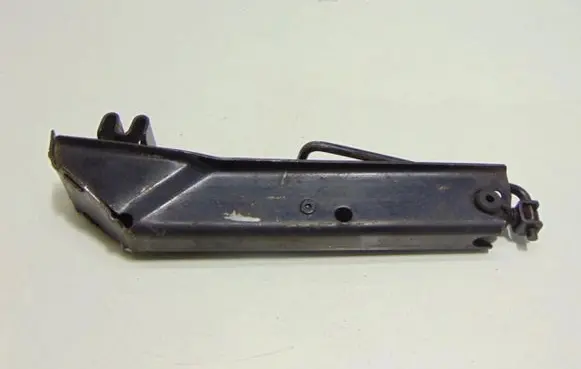 Audi A4 S4 B5 8D Spare wheel mounting bracket 