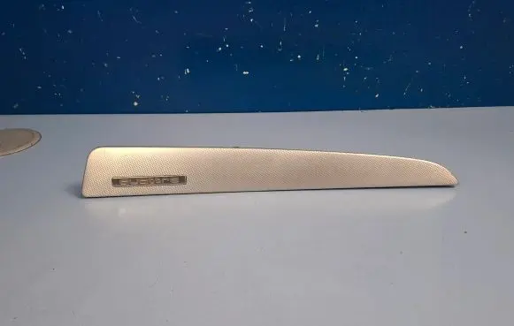 Audi Q5 SQ5 Dashboard glove box trim 8R2853189