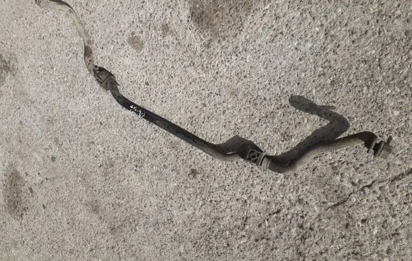 Toyota Avensis T220 Front anti-roll bar/sway bar