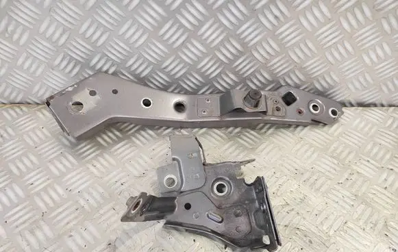 Renault Megane III Headlight/headlamp mounting bracket 6251206D 00310