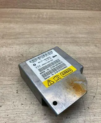 BMW 5 E39 Airbag control unit/module 6910676