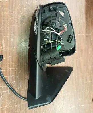 Renault Kadjar Front door electric wing mirror 963015022R