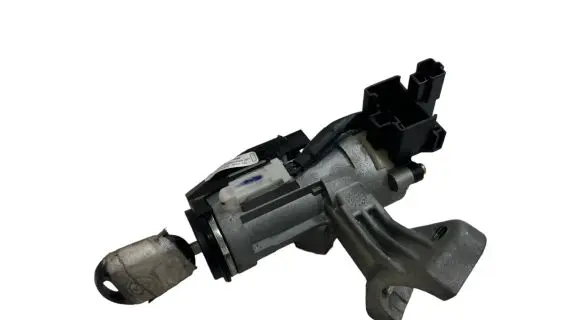 Toyota Corolla E120 E130 Ignition lock 45020024