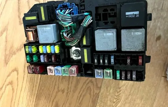 Ford Mondeo Mk III Fuse box set 1S7T14A142AA 71543256