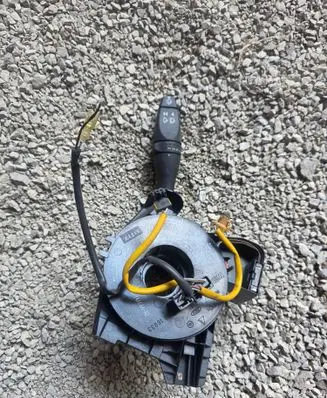 Ford Mondeo Mk III Wiper turn signal indicator stalk/switch 6016537