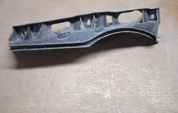 Volkswagen PASSAT B6 Front bumper mounting bracket 3C0807890