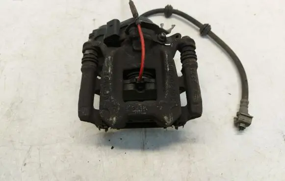 BMW 2 Active Tourer U06 Rear brake caliper 689106602