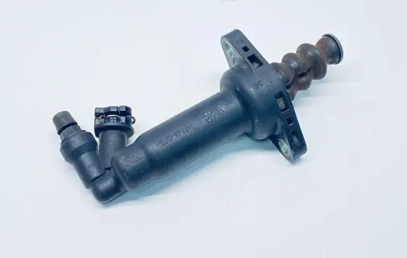 Clutch slave cylinder