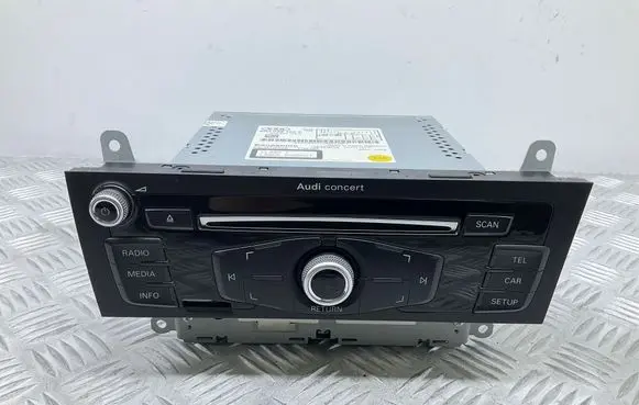 Audi A5 8T 8F Radio/CD/DVD/GPS head unit 8R2035186P