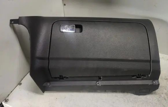 Volkswagen Golf V Glove box set 