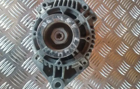 Renault Laguna I Generator/alternator