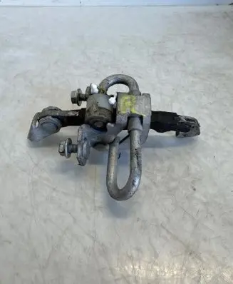 Iveco Daily 6th gen Front door check strap stopper 3800395