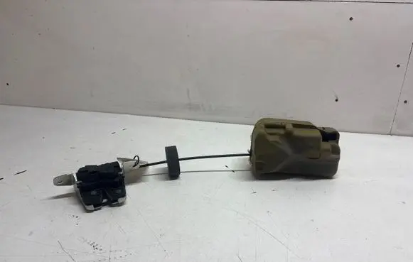 Mercedes-Benz ML W166 Trunk lock loop A1667570096