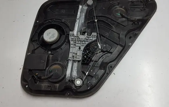 Hyundai Tucson TL Rear door manual window regulator 