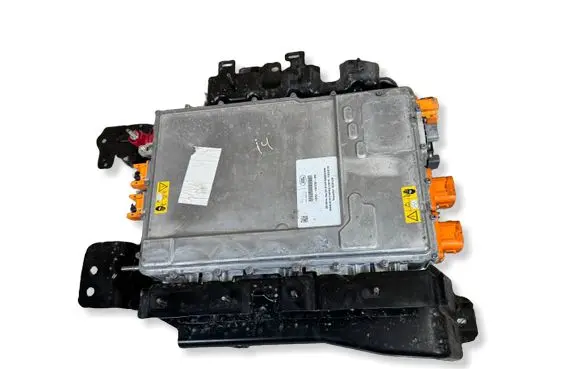 Jaguar F-Pace Voltage converter inverter L8A214A750AN