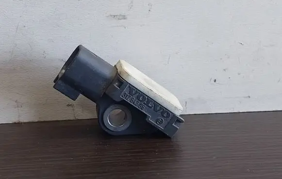 Volvo XC70 Airbag deployment crash/impact sensor 31264396