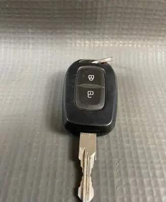 Dacia Duster II Ignition key/card 2014DJ3451