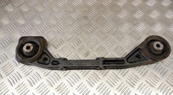 Toyota Yaris Cross Rear differential/diff mount bracket 52391K0050