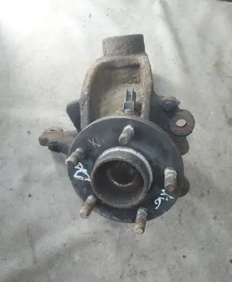 Ford Kuga I Front wheel hub