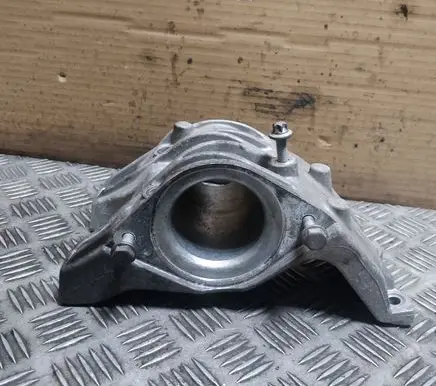 Mercedes-Benz A W176 Engine mounting bracket A6512200131