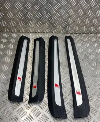 Audi Q7 4L Front sill trim cover 4L0853373E 4L0853374E 4L0853375E