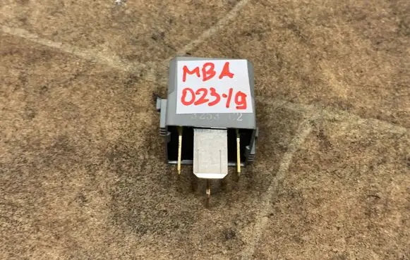Mercedes-Benz C W203 Other relay A0025422619