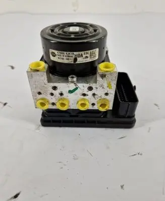 Nissan Navara D23 ABS Pump 476604JK1B