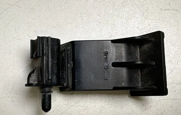 Ford Mustang VI Outside/exterior temperature sensor AU5T12A647AC