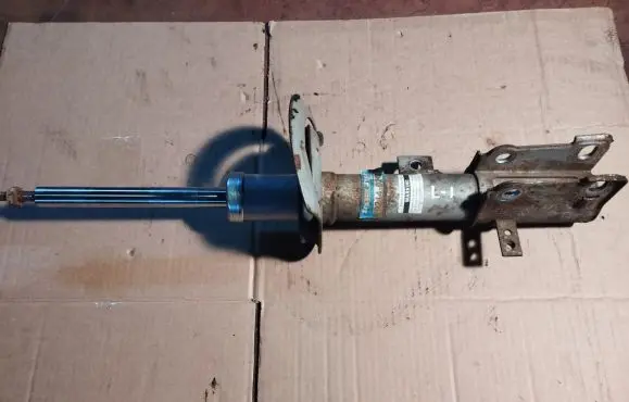 Dodge Journey Front shock absorber/damper 92140243
