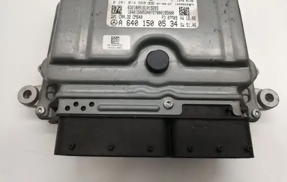Mercedes-Benz B W245 Engine control unit/module 6401500534