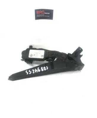 Volkswagen Touran I Accelerator throttle pedal 1T1721503E 17894253