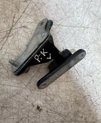 Mercedes-Benz B W245 Front door upper hinge 454LTD4