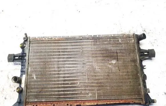 Opel Zafira A Coolant radiator 63003a 632798