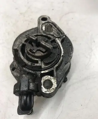 Citroen C4 I Vacuum pump D1563B
