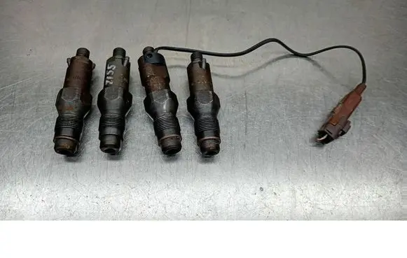 Citroen Berlingo Fuel injectors set LCR