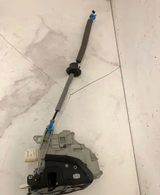 Audi A3 S3 8V Rear door lock 4G0839016C