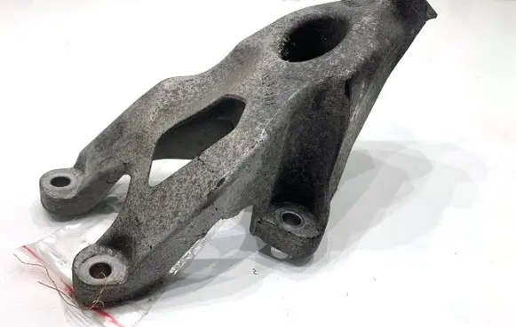 Audi A4 S4 B8 8K Engine mounting bracket 8K0199307BP