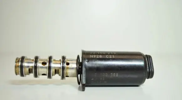 Audi A4 S4 B6 8E 8H Camshaft position sensor 22100213