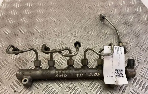 Volvo XC90 Fuel main line pipe 31303612