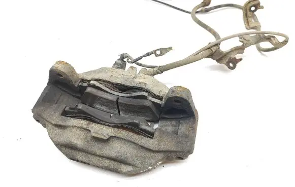 Toyota Land Cruiser (J200) Front brake caliper