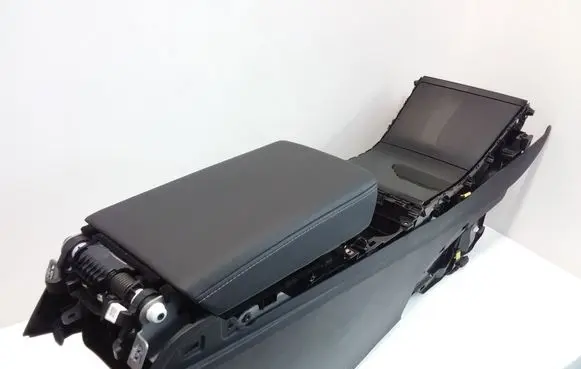 Tesla Model 3 Center console 110851600A 146299100A