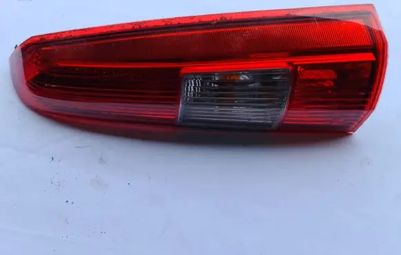 Volvo V70 Rear/tail lights 9154494