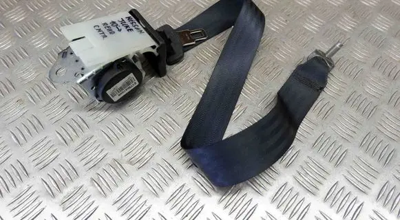 Middle seatbelt (rear)