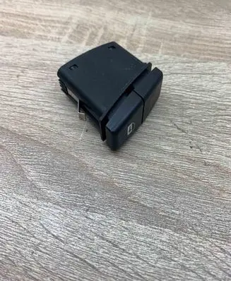 BMW 6 E63 E64 Hazard light switch 6919506