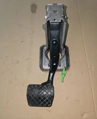 Volkswagen Touran I Brake pedal 1T1723057Q