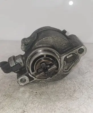 Ford Focus C-MAX Vacuum pump D1561C1 2611N