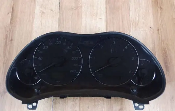 Toyota Avensis T250 Speedometer (instrument cluster) 8380005851B