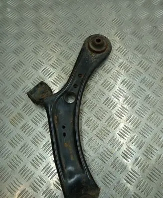 Suzuki SX4 Front lower control arm/wishbone 0123L