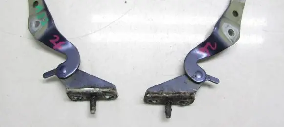 Honda CR-V Tailgate/trunk/boot hinge